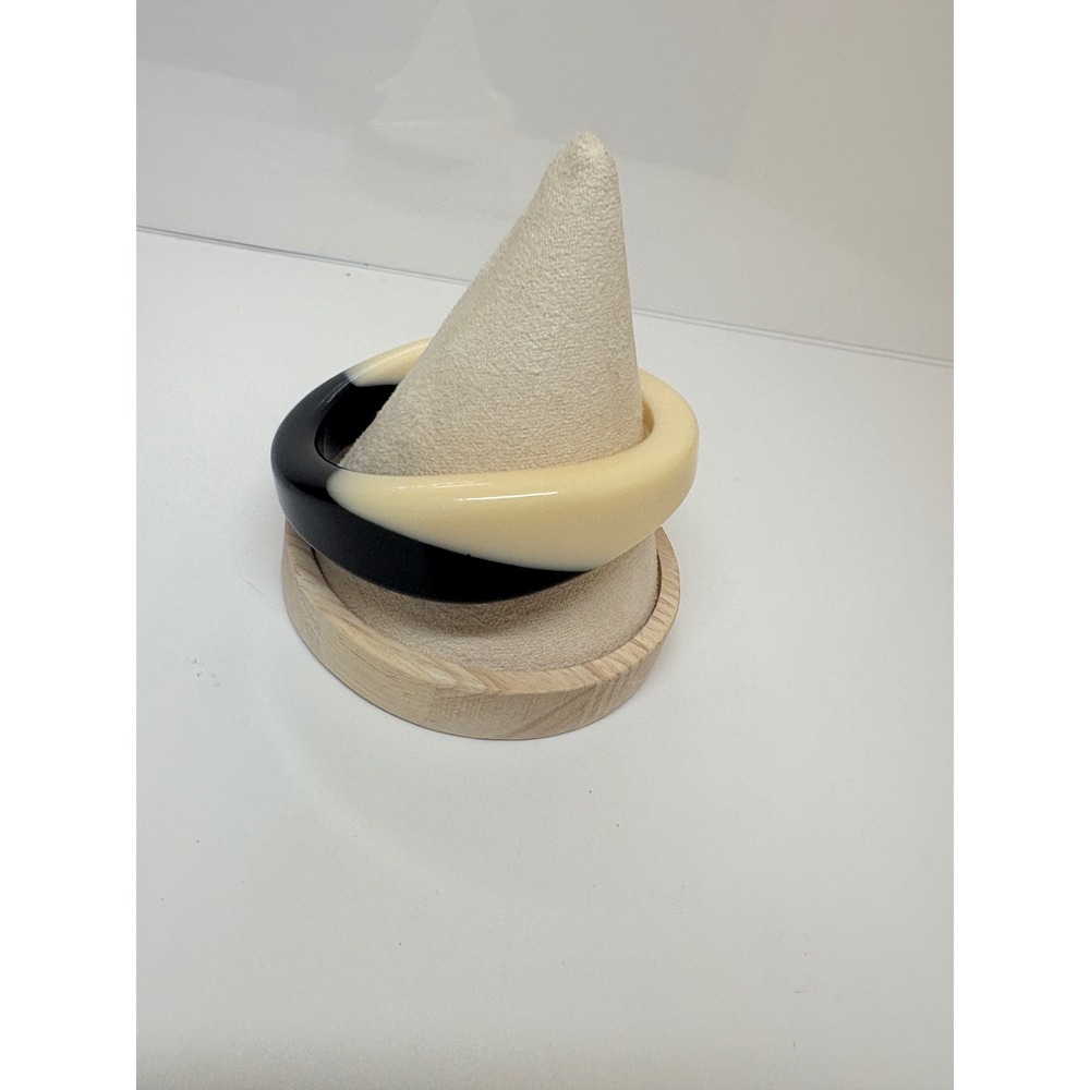 Vintage Style Two Tone Black and Cream Chunky Resin Asymmetrical Bangle